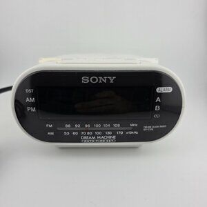 Sony Dream Machine ICF-C318 White‎ Plastic Digital AM/FM Dual Alarm Clock Radio